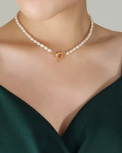 Load image into Gallery viewer, Lilou Pearl Necklace
