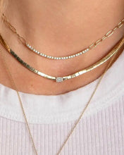 Load image into Gallery viewer, Lo Emerald Cut Gold Bar Necklace
