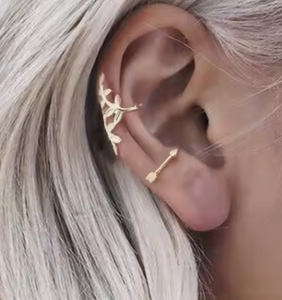 Andromeda Arrow Gold Studs | Gold Plated Stainless Steel
