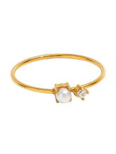 Load image into Gallery viewer, Pearl Solitaire Ring | Stainless Steel Gold Plated
