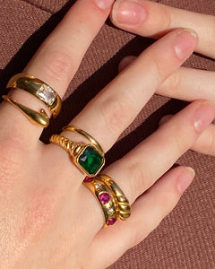 Reina Heart Ring